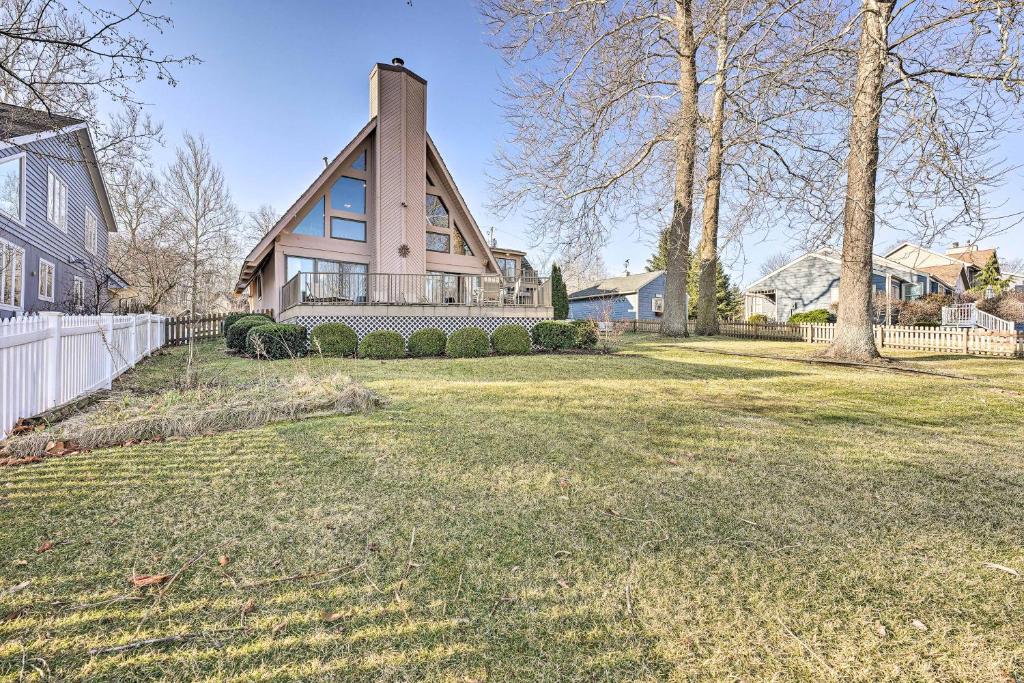 Spacious Syracuse Getaway with Waterfront Deck! photo 1