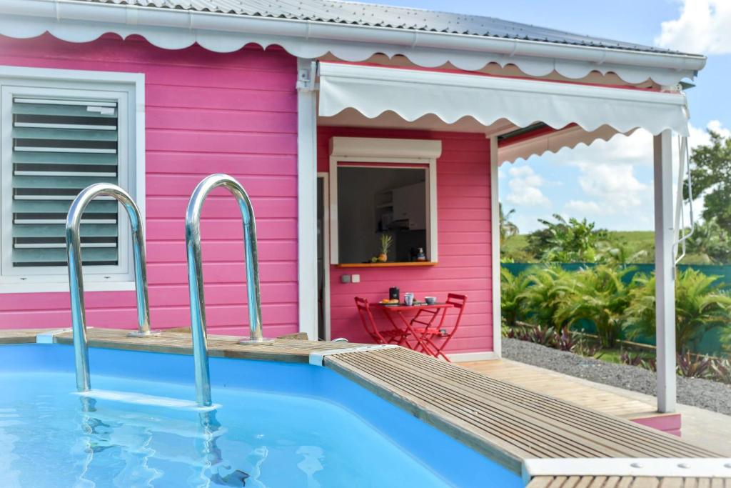 Les jardins de CHANTILLY -Bungalows 4 étoiles avec jardins et piscines privées