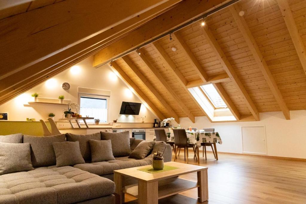 Ferienwohnung Schäffer mit Klimaanlage und Freisitz im Garten photo 2