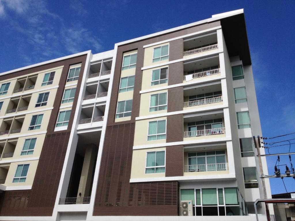 The Grand Wipanan Residence photo 3
