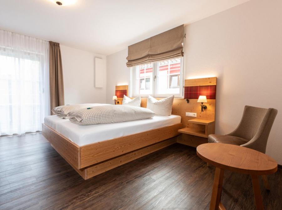 Landgasthof Linde Hepbach, Hotel & Restaurant photo 3