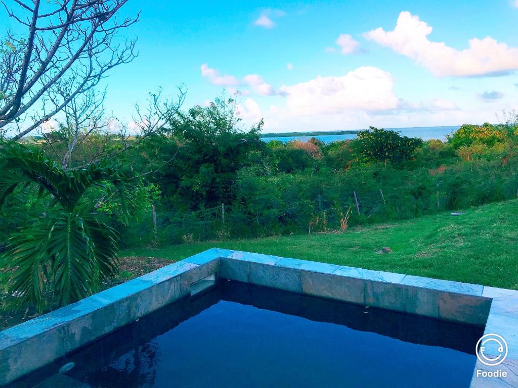 Bungalow Malevault photo 1