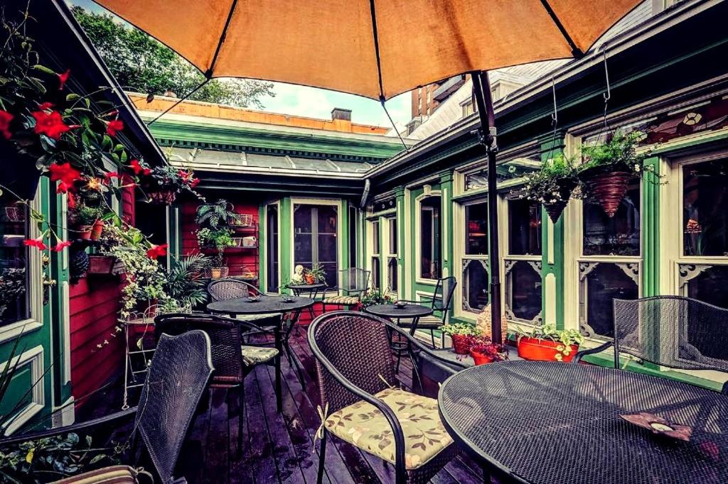 Auberge J.A Moisan photo 1