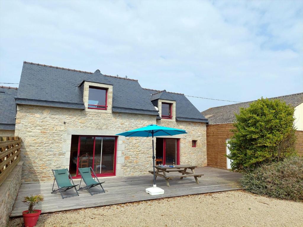 Semi-detached house with sea views, Cléder photo 1