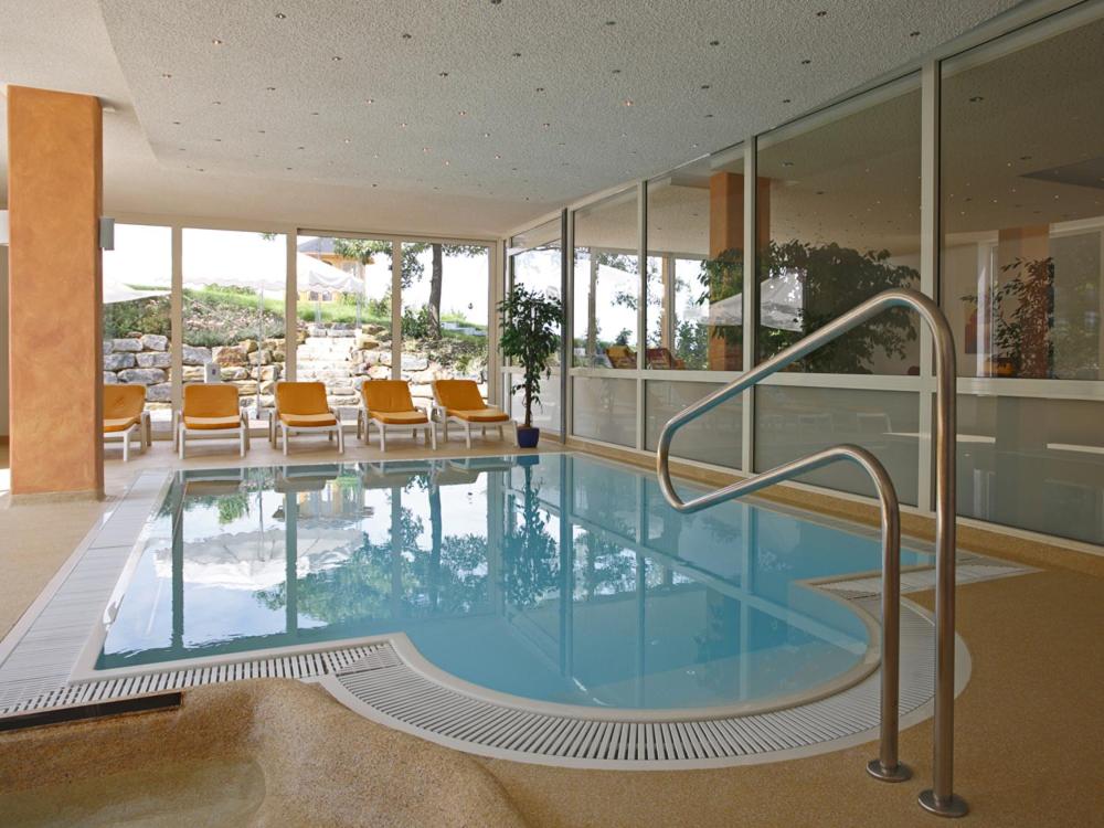 Badhotel Restaurant Stauferland photo 2