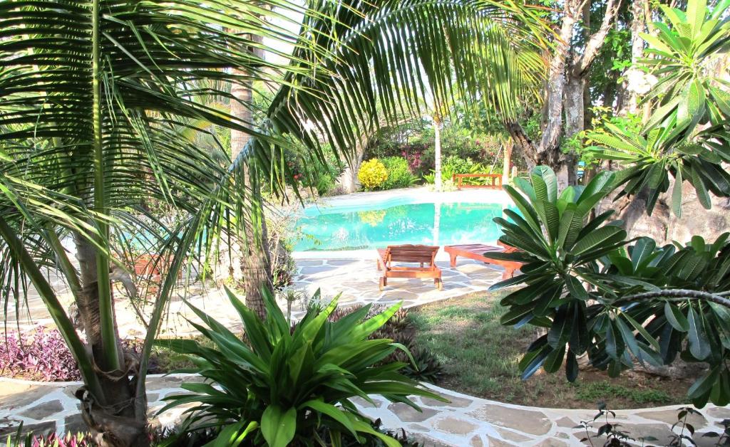 Watamu Villa With Service Personnel photo 1