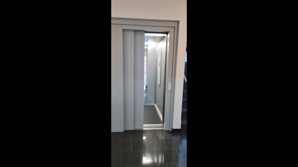 Central Brand New Apartment With Private Parking photo 1