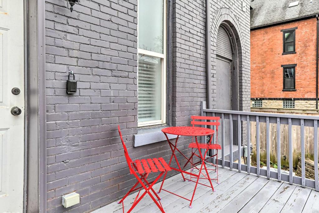 Pet-Friendly Condo with Deck about 3 Mi to Dtwn! photo 2