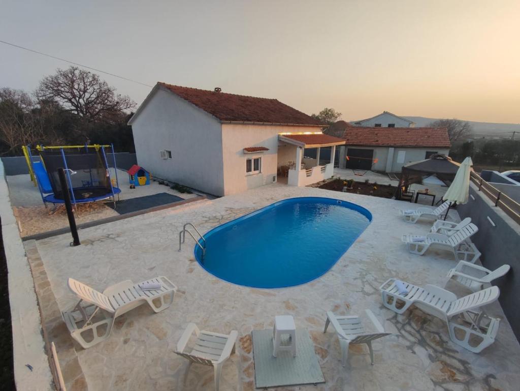 Holiday home LAURA photo 1