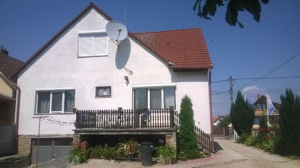 Póczáné Vendégszobái photo 1