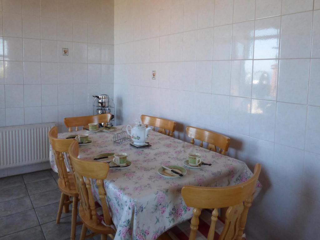 Seaview Cottage photo 3