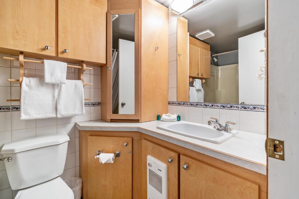 Cozy Corner - Whitefoot Lodge 126 photo 3