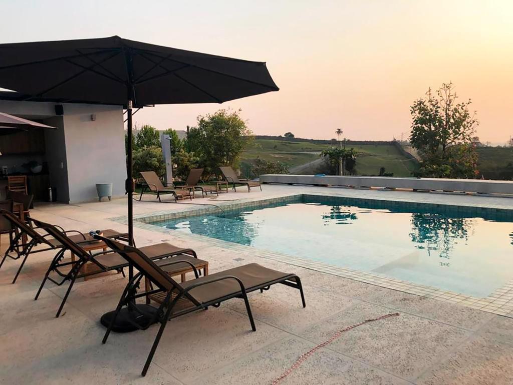Casa com piscina aquecida e churrasqueira em Itu photo 4