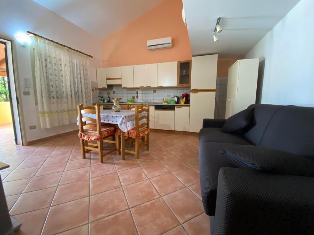 Villa in recidence a 100 metri dal mare con servizio di piscina a 100 metri vicino Cefalu photo 4
