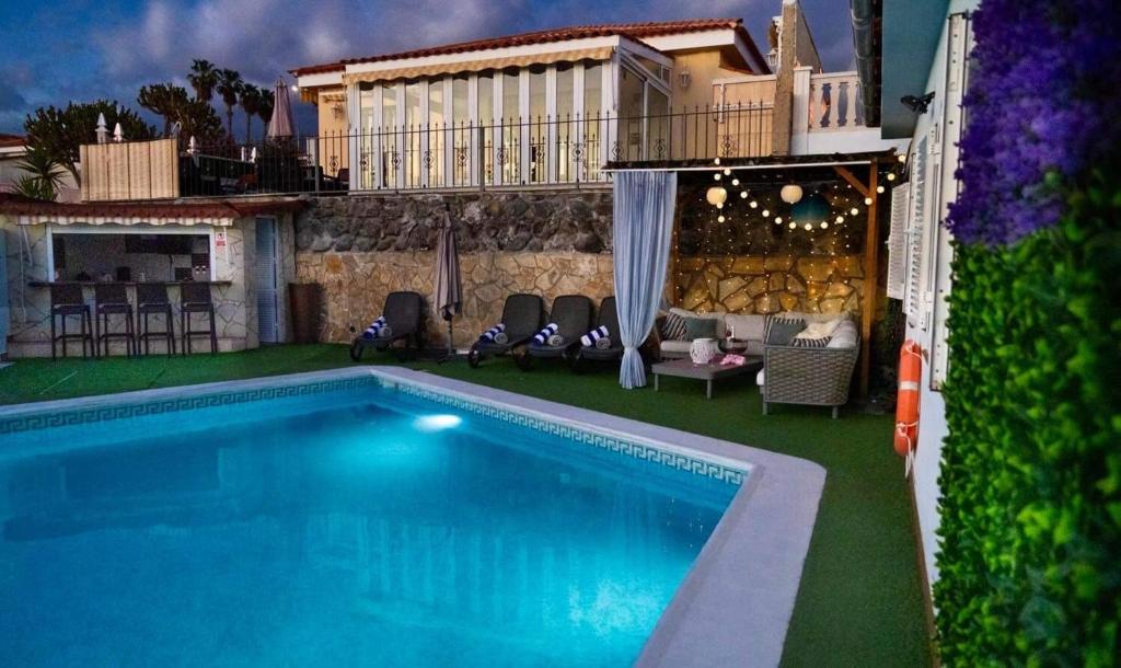 Lovely 4-Bed Villa with ocean views in Sueno Azul photo 2