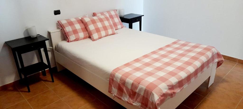 Comfy Apartment with WiFi and Free Parking photo 4