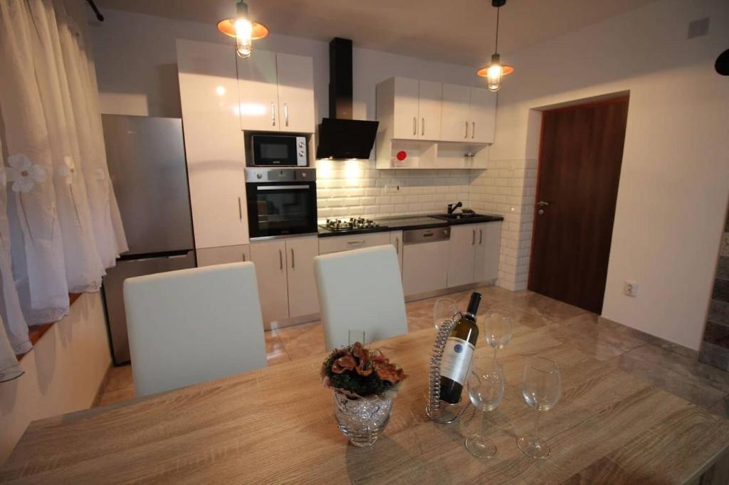 Moderan apartman u blizini mora photo 4