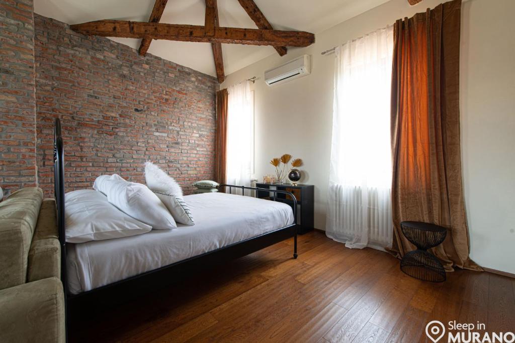 DUOMO Murano Apartment with Canal view photo 1