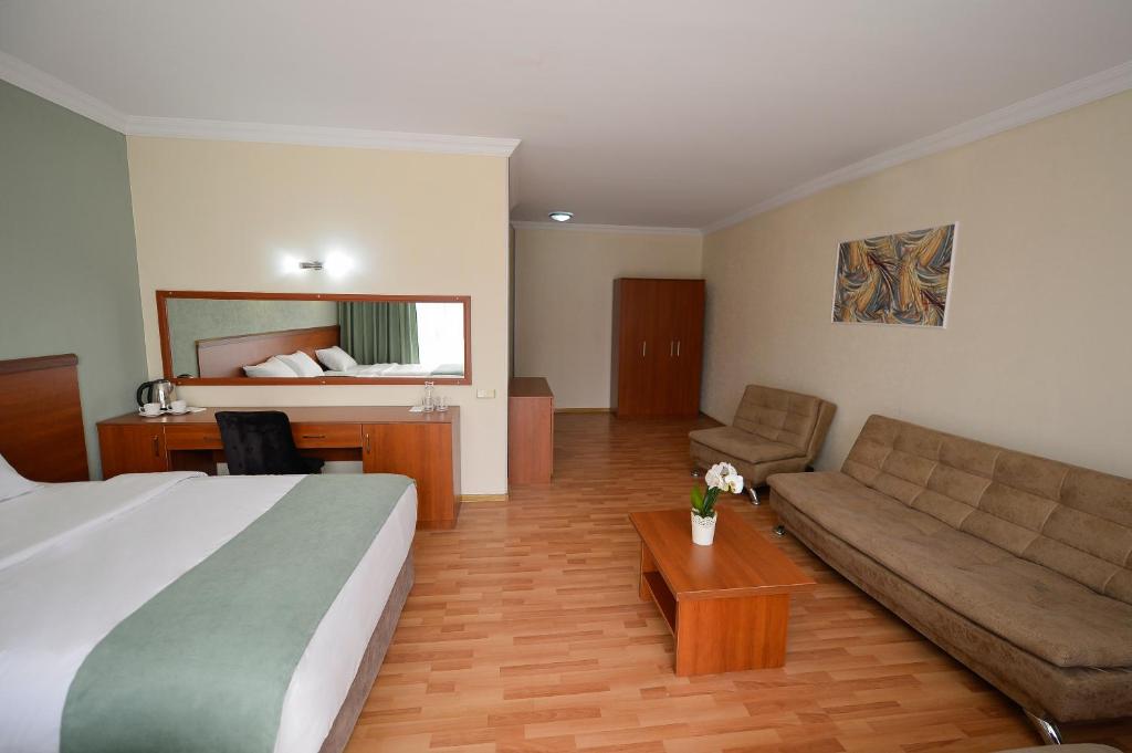 Aura Boutique Hotel - Tap to explore photos