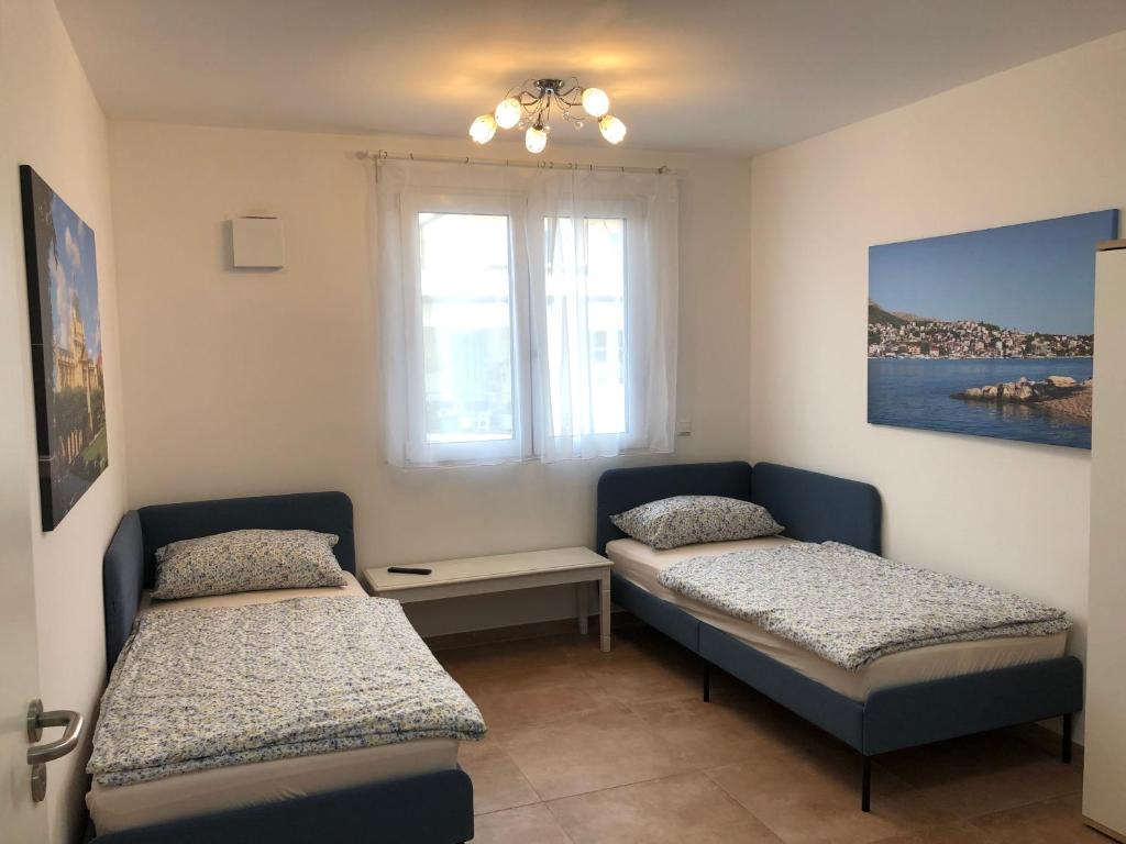 Pension Chen mit 2 Schlafzimmern, EBK, separat Balkon photo 3