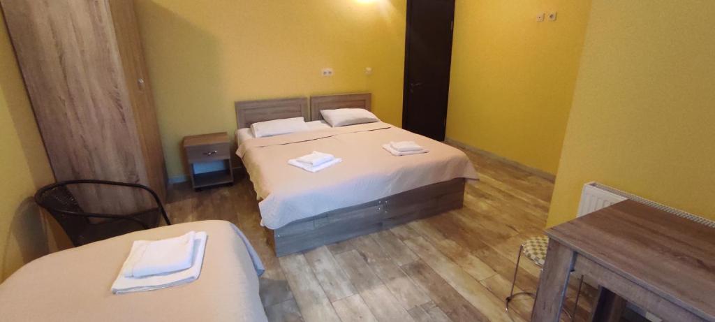 Femily hotel ın batumı maretı str 2 photo 2
