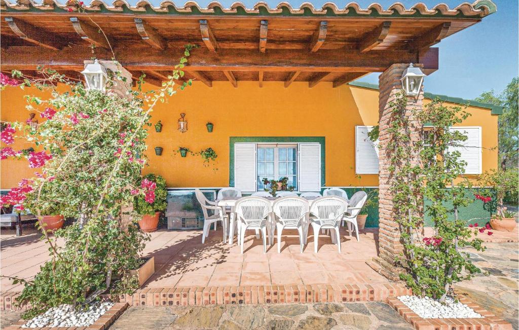 Nice Home In Constantina With 4 Bedrooms, Private Swimming Pool And Outdoor Swimming Pool photo 4