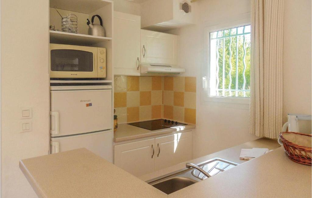Beautiful Home In Montauroux With 2 Bedrooms, Outdoor Swimming Pool And Heated Swimming Pool photo 4