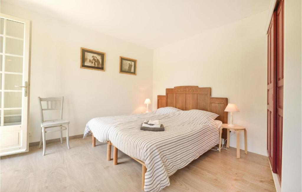 Beautiful Home In Charritte De Bas With 2 Bedrooms And Wifi photo 3