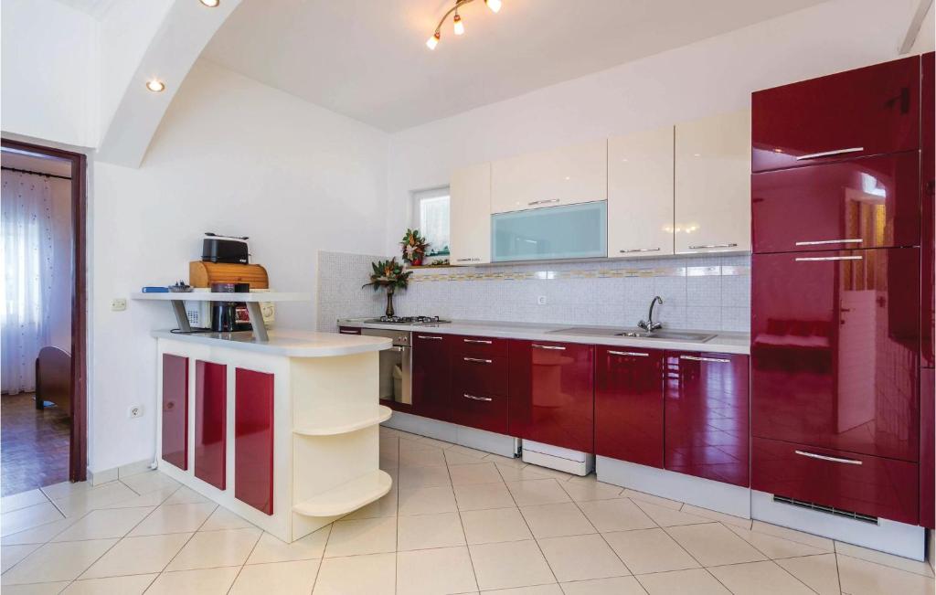 Beautiful Home In Baric Draga With 2 Bedrooms photo 3