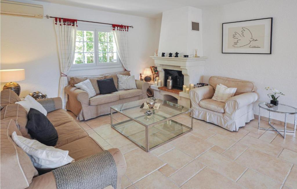 Stunning Home In Montauroux With Private Swimming Pool, Indoor Swimming Pool And Wifi photo 3