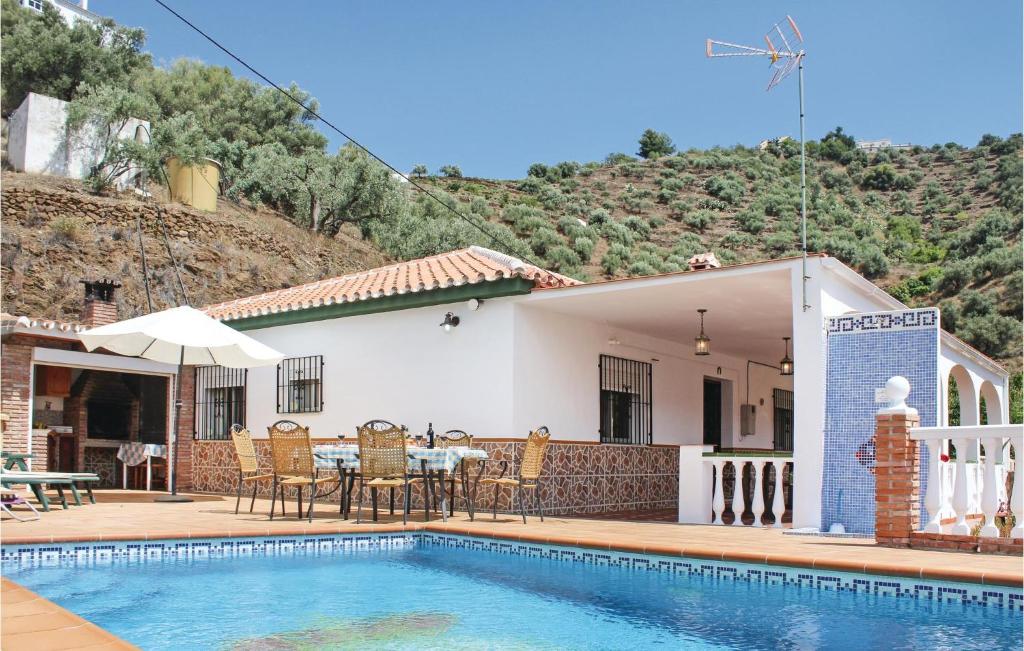 Beautiful Home In Torrox Costa With 3 Bedrooms, Wifi And Outdoor Swimming Pool photo 2