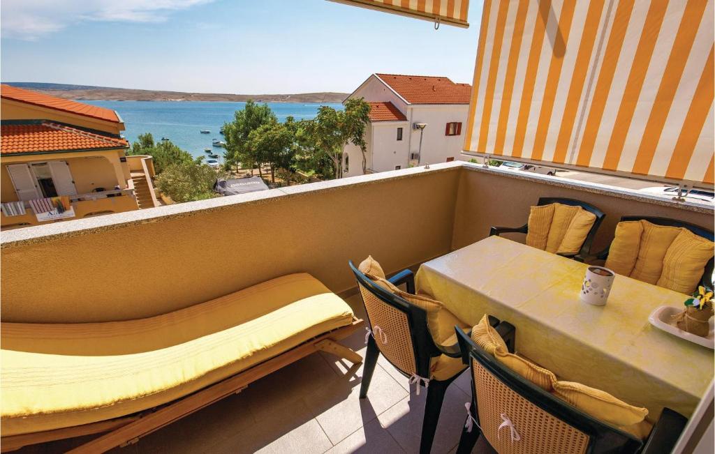 Beautiful Apartment In Vidalici With 1 Bedrooms And Wifi photo 3