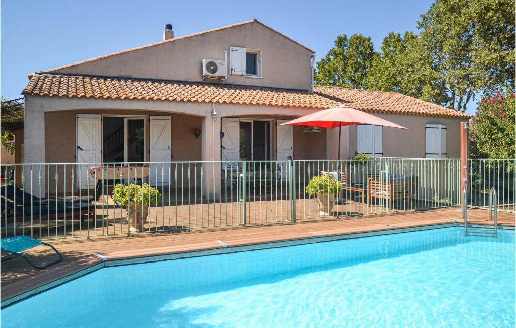Stunning Home In Montblanc With Wifi, Private Swimming Pool And Heated Swimming Pool