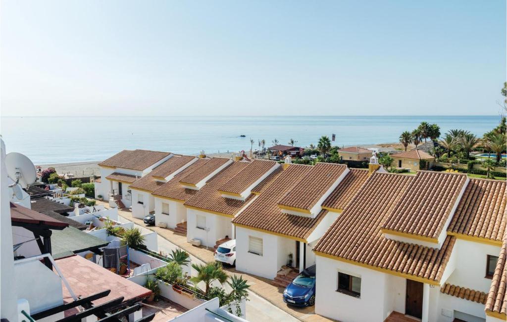 Amazing Home In Manilva With 4 Bedrooms, Wifi And Outdoor Swimming Pool photo 3
