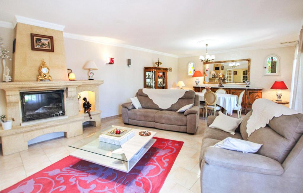 Amazing Home In Les Angles With Wifi, Private Swimming Pool And Outdoor Swimming Pool photo 1