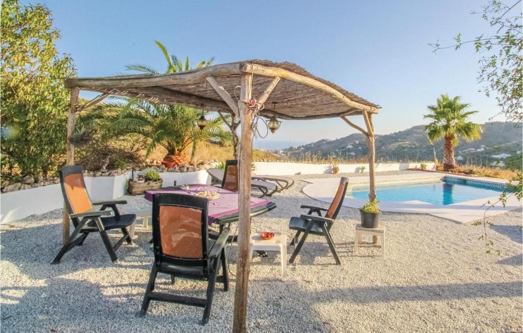 Nice Home In Torrox Costa With 4 Bedrooms, Outdoor Swimming Pool And Swimming Pool photo 1