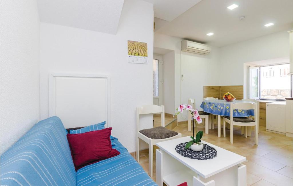 Amazing Home In Babino Polje With 3 Bedrooms, Wifi And Outdoor Swimming Pool photo 1