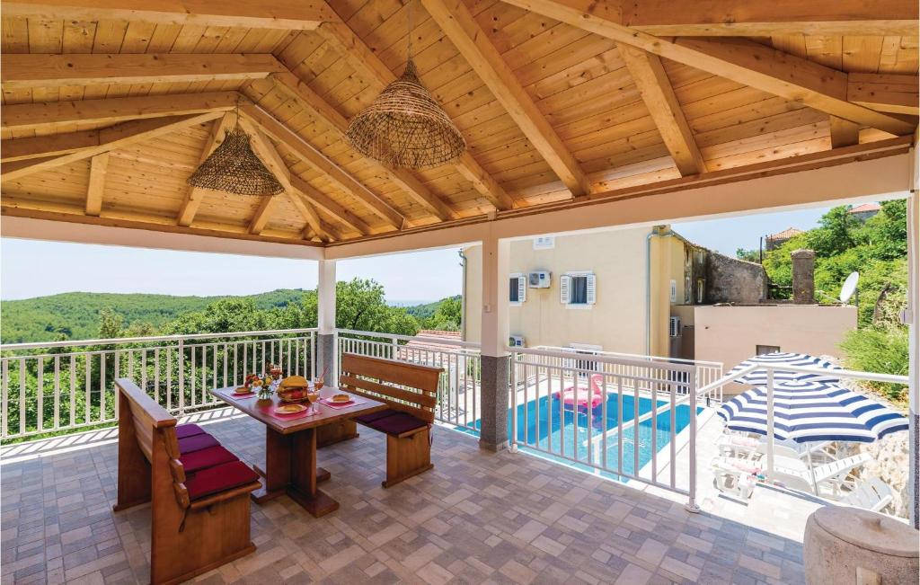 Amazing Home In Babino Polje With 3 Bedrooms, Wifi And Outdoor Swimming Pool photo 2