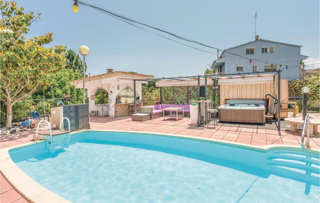 Stunning Home In Tordera With Wifi, Private Swimming Pool And Outdoor Swimming Pool photo 3