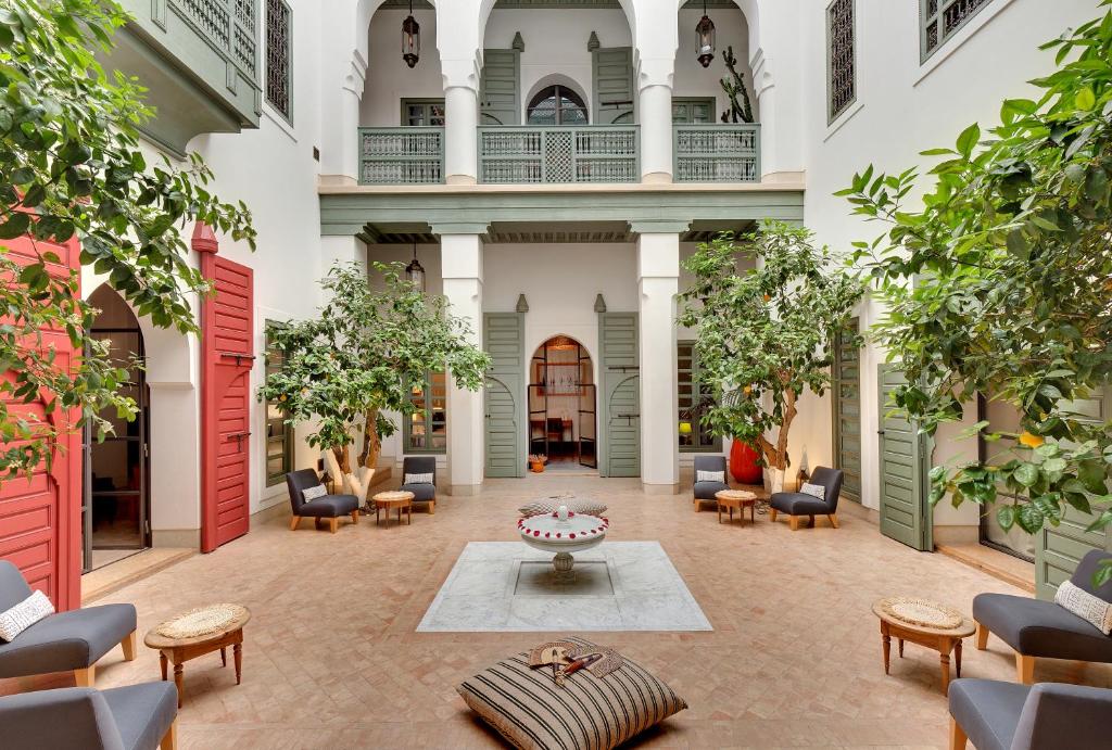 Riad Antara - Tap to explore photos
