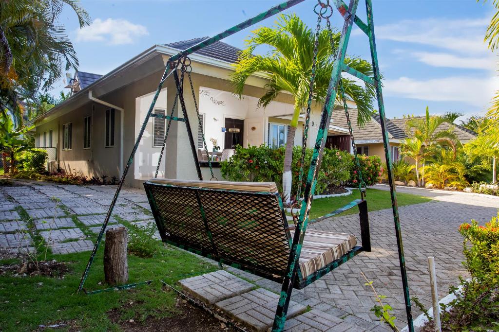 NATURE'S CHOICE HOME RICHMOND PALMS, JAMAICA photo 3