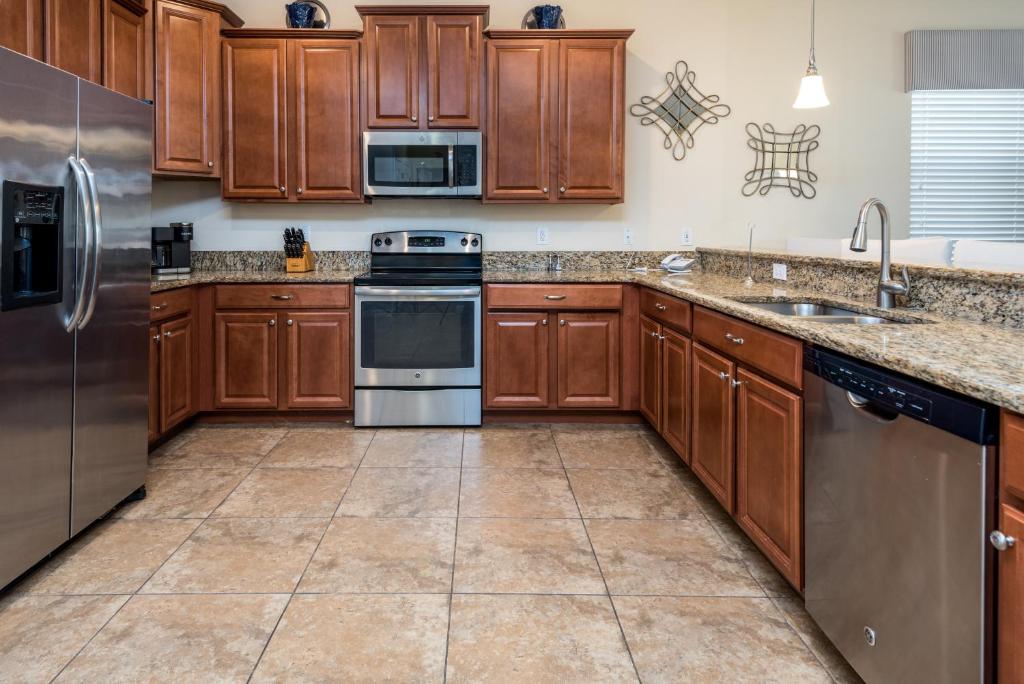 8 Bedroom Estate Near Disney World photo 4