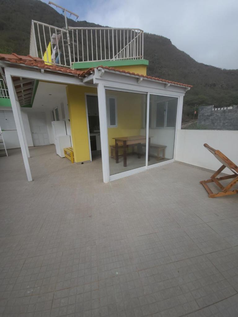 LA MENOR photo 1
