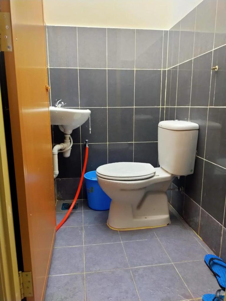 AYUNI HOMESTAY KUALA BESUT TERENGGANU photo 3