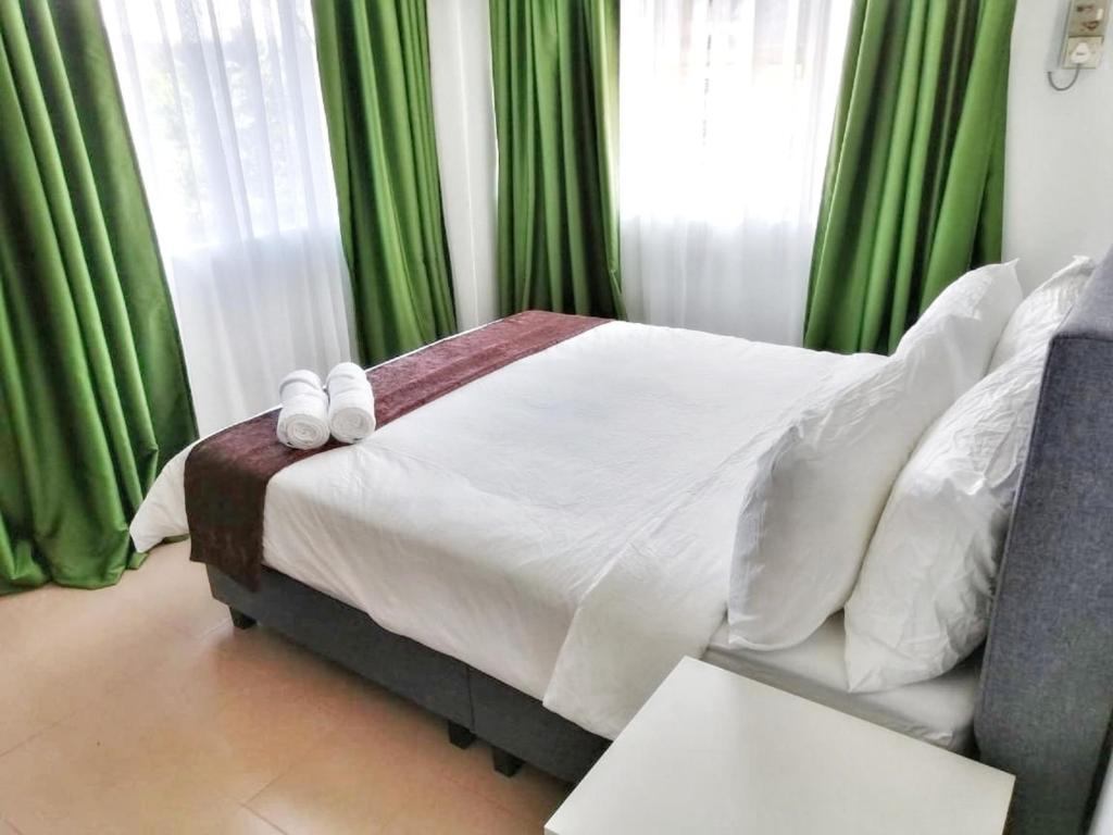FAMISA Eastern Gold Service Apartment photo 2