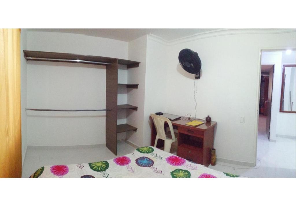 Habitación privada en apartamento con terraza photo 2