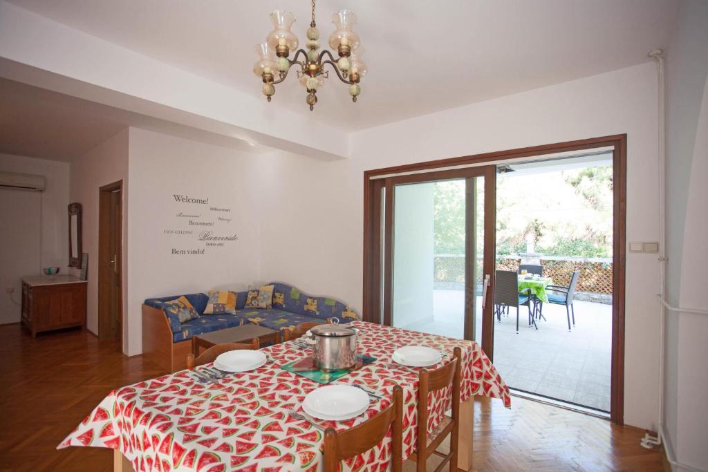 Apartments and Room Agata photo 1