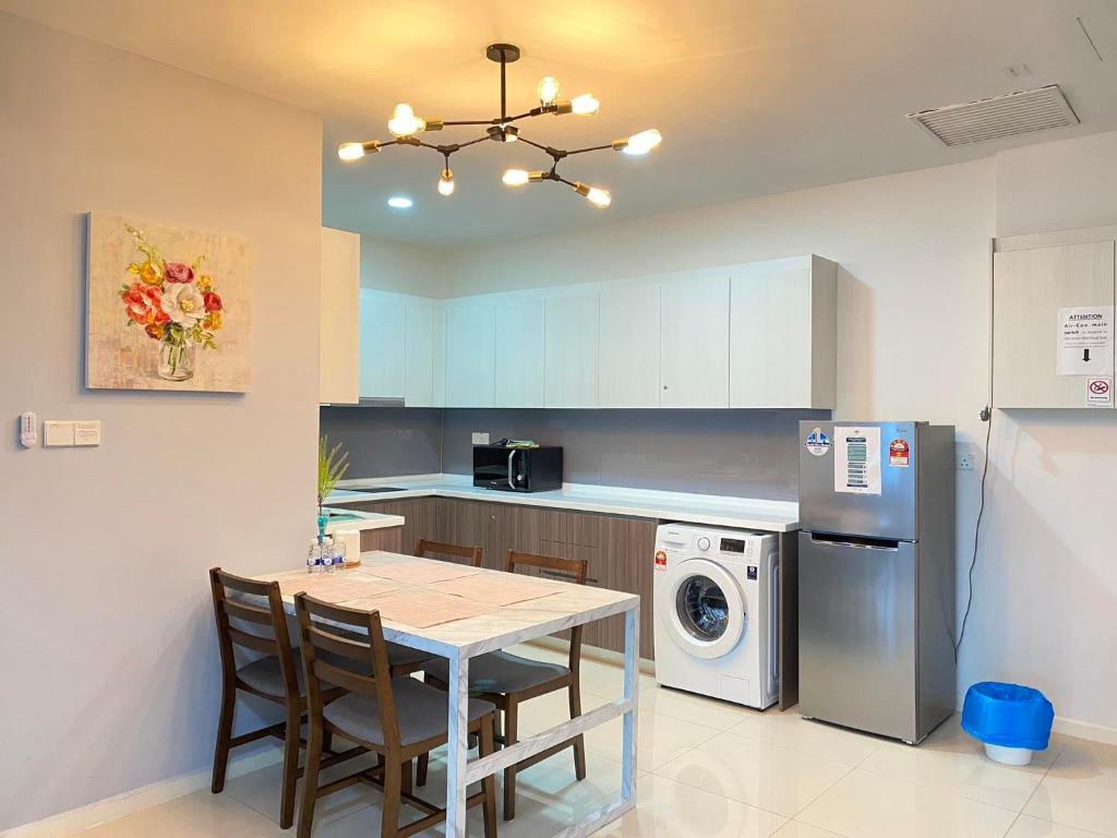 Suasana JB at JB Center Luxury Modern & Rustic 1BR Apt for Bussiness,Vacation trips photo 4