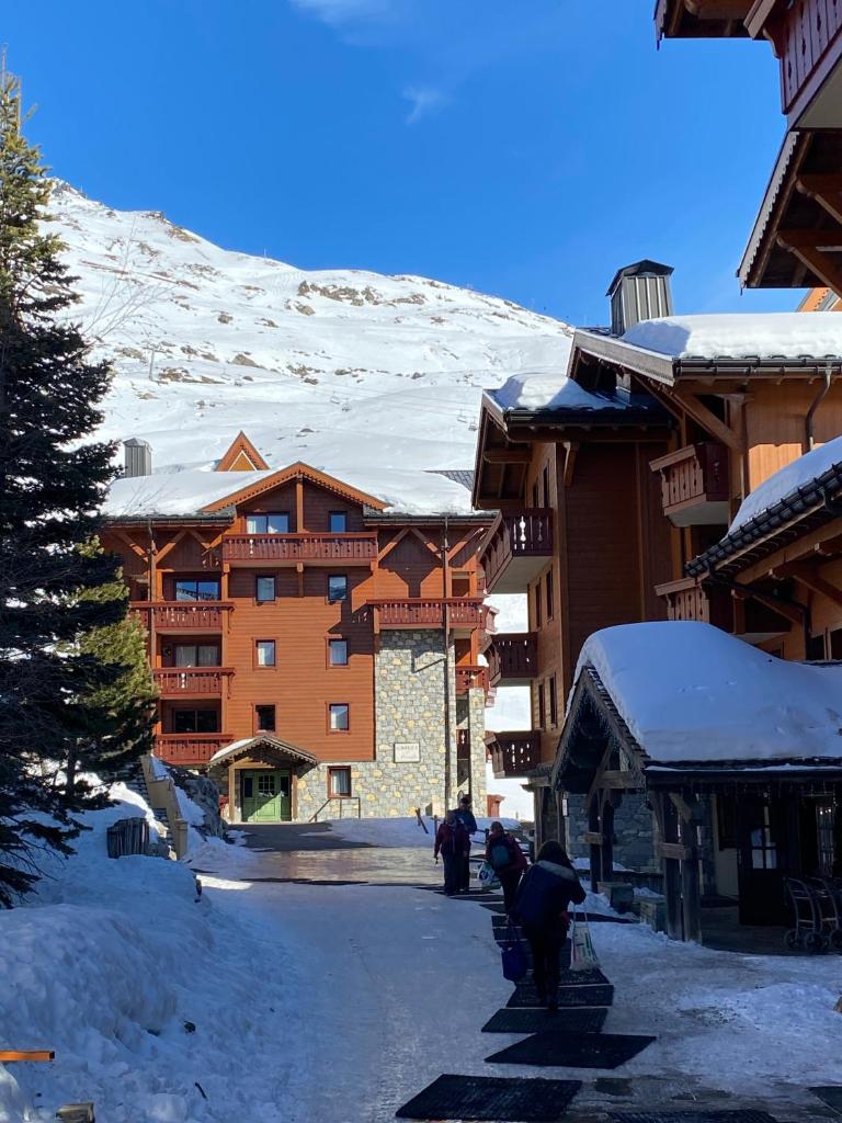 Le Chamois des Alpages de Reberty ski au pied