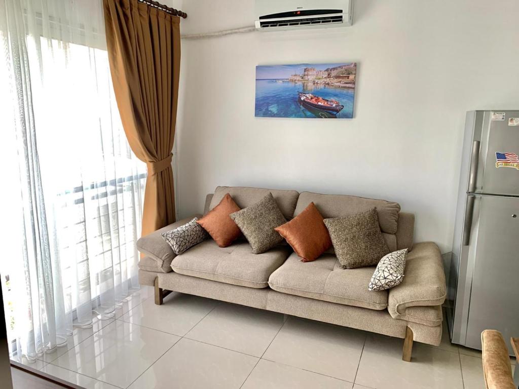 Beautiful One-Bedroom Apartment Lukomorye B6 photo 4